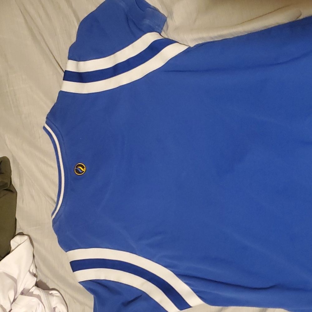 Shirt - Picture 2 of 2